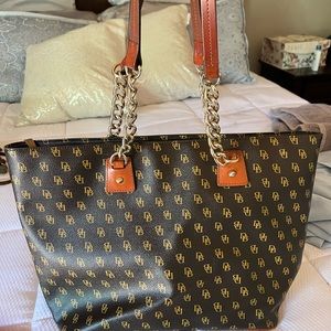 Dooney and Bourne tote used good condition great for travel